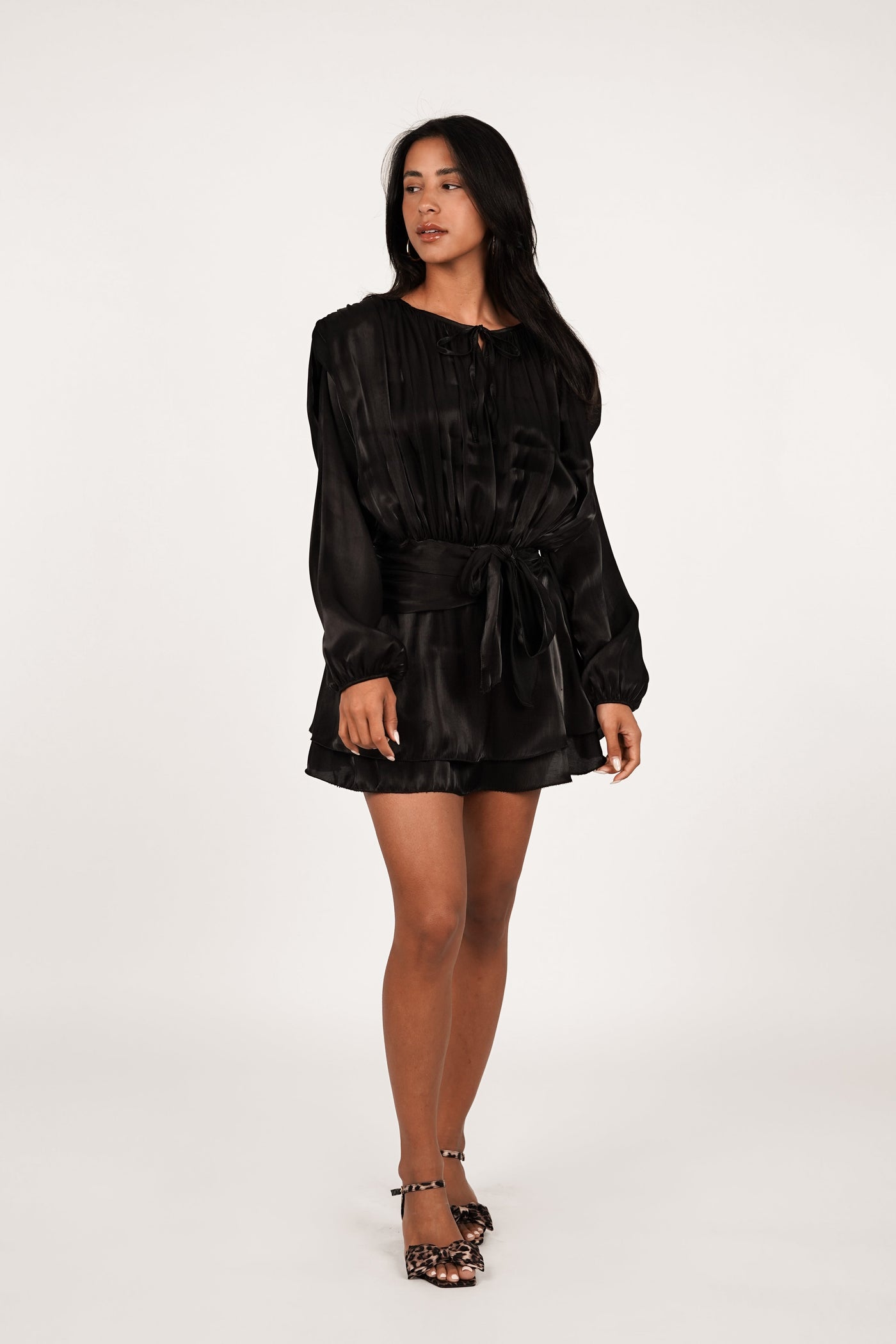 YunaWear | Elegante Satijnen Jurk