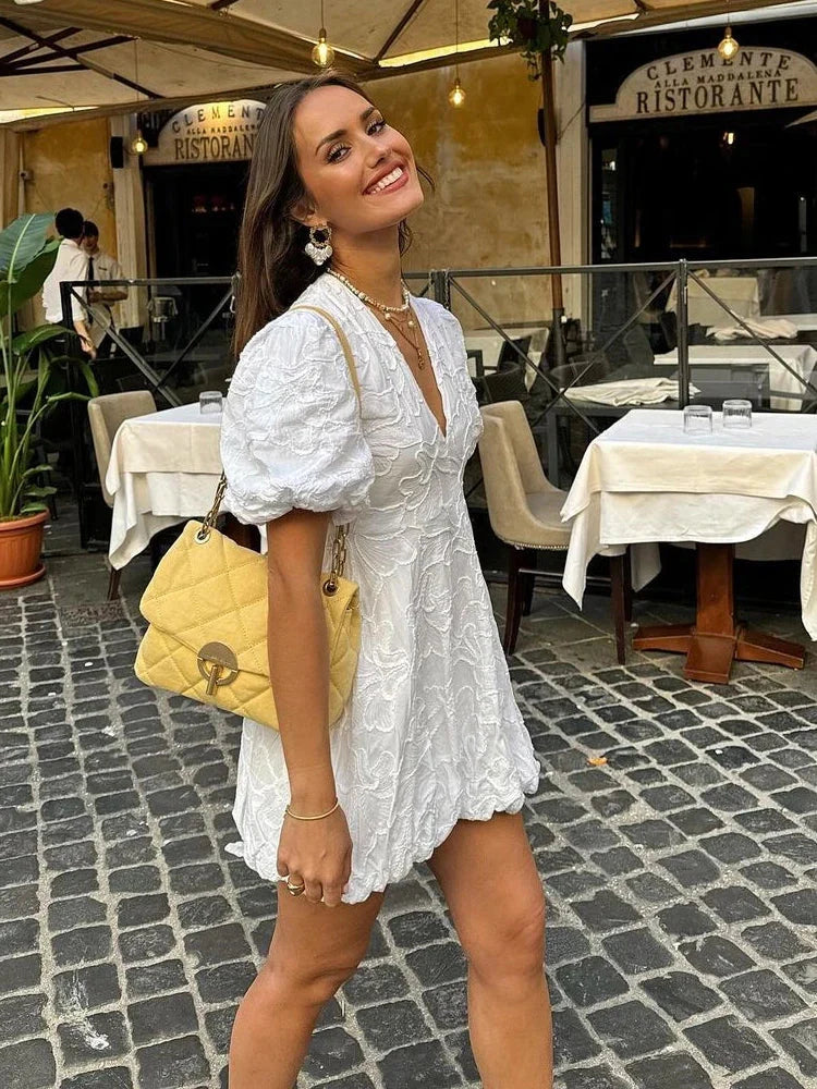 YunaWear | Geborduurde bloemjurk Nola